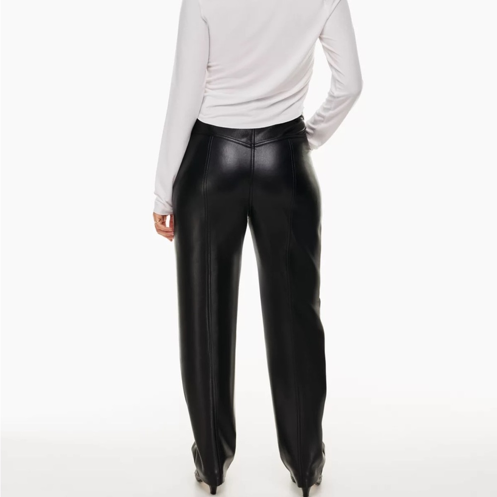 Aritzia rebel pant